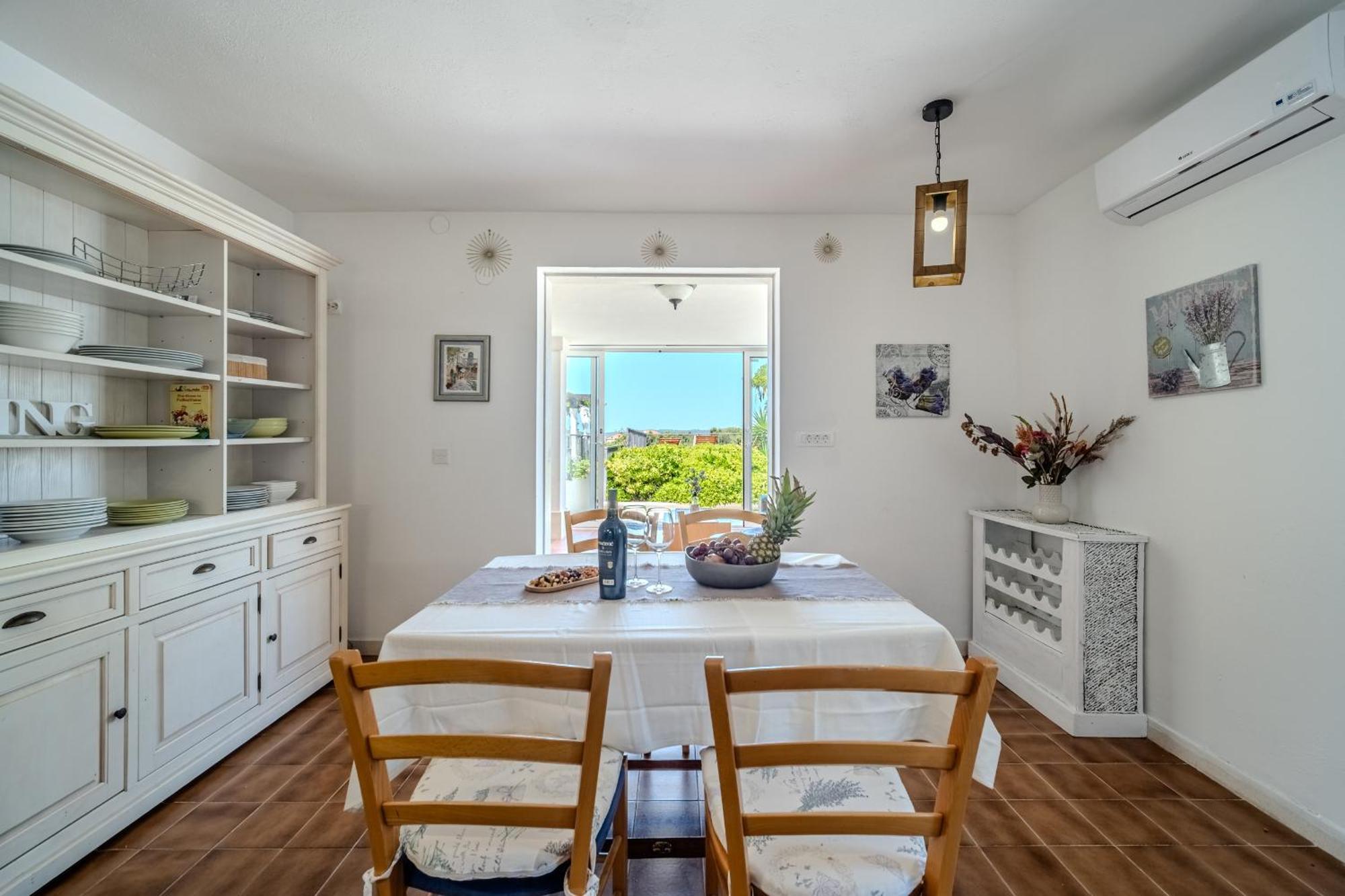 Villa Julia With Heated Pool, Ideal For Large Groups Milna  Exterior foto